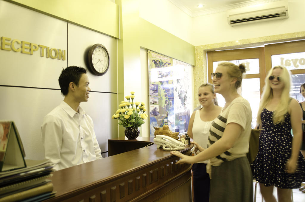 Hanoi Blue Moon Hotel Esterno foto
